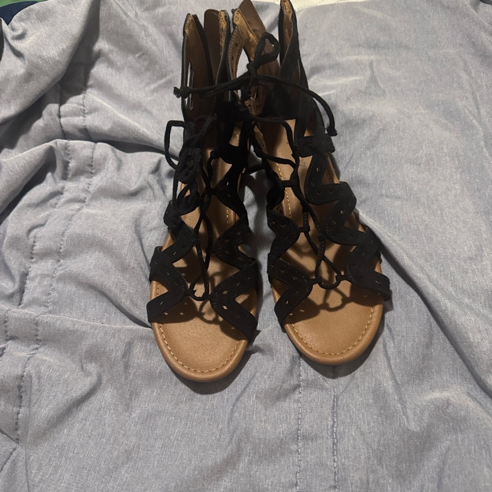 Elegant Black Lace-Up Women's Sandals